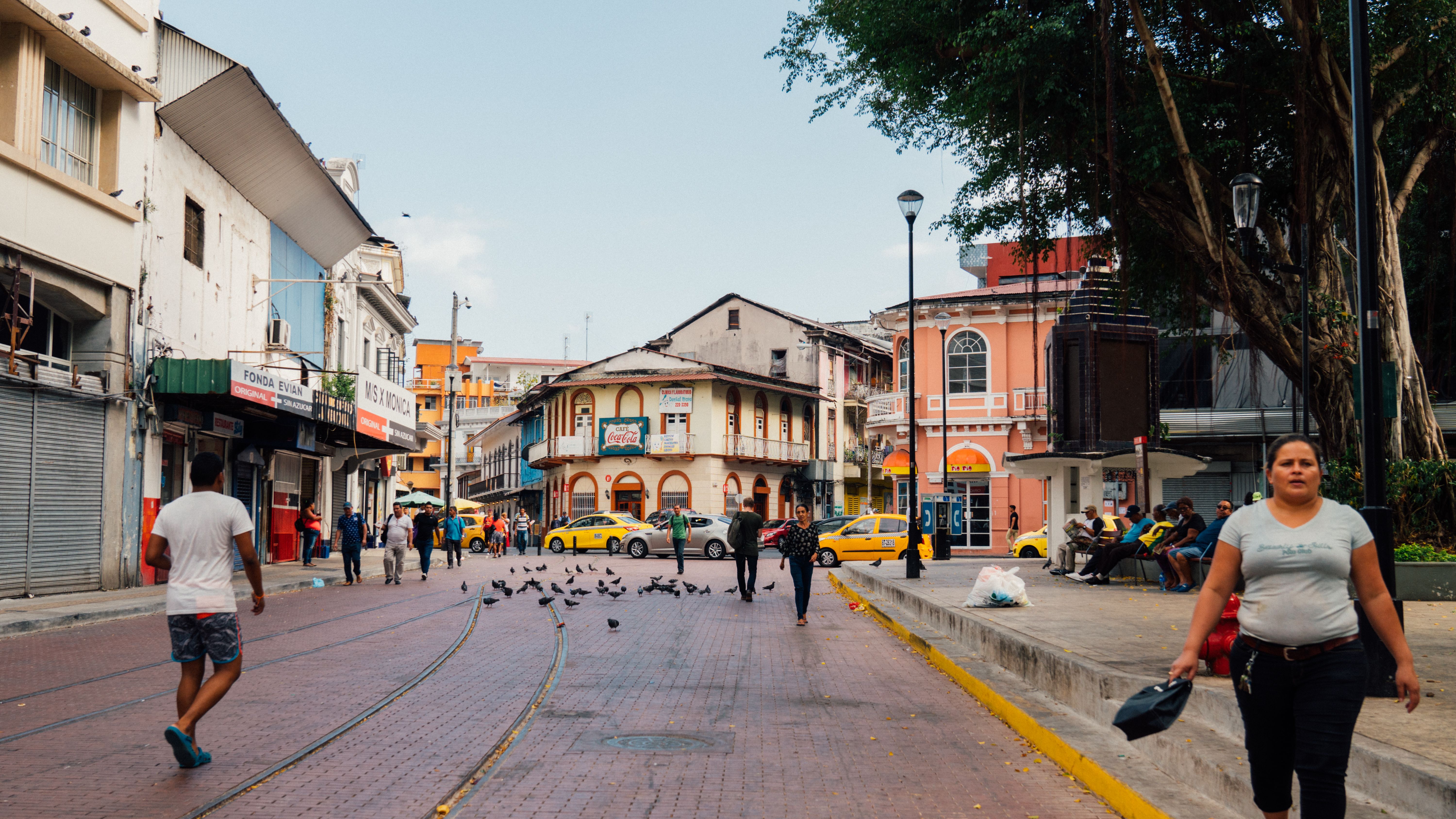 An ordinary afternoon in Panama — the everyday rhythm that visitors rarely see on a short trip