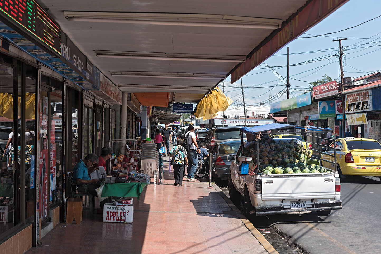 A street scene in David, Chiriquí — Panama's practical middle ground between the mountains and the coast